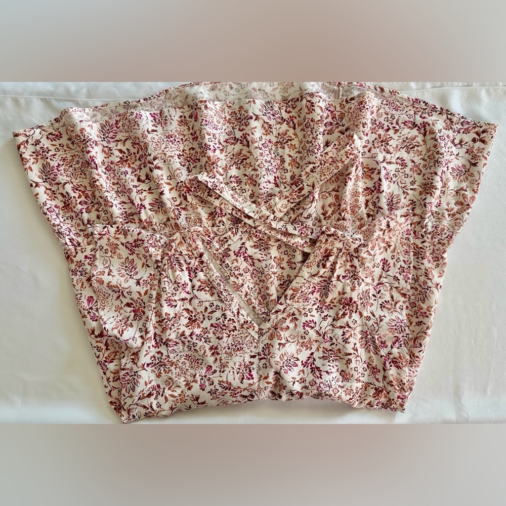 Isabel Maternity by Ingrid & Isabel Red and White Flutter Sleeve Sundress (745) - Picture 11 of 14